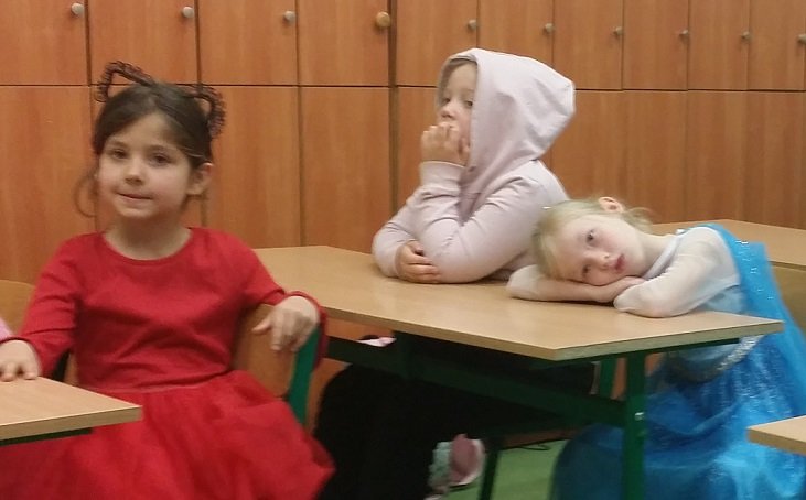 aktorka-zuzanna-uczak-czytaa-dzieciom-w-sp7-100299