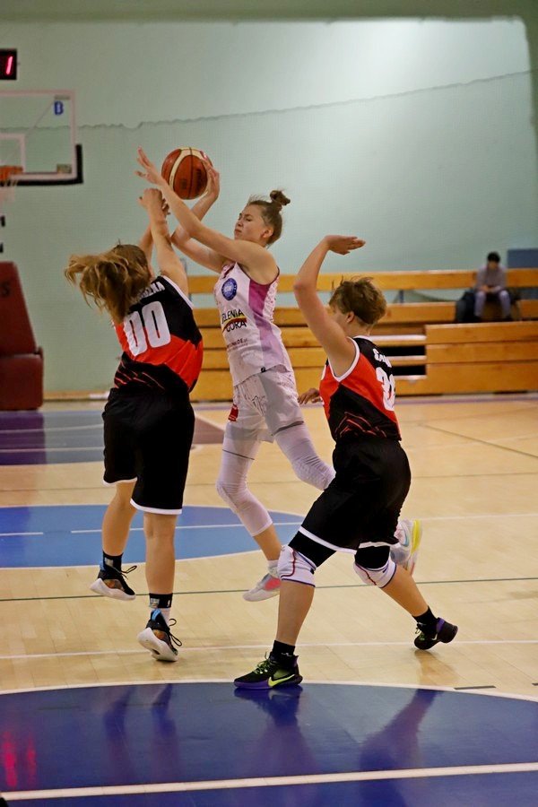 wielkie-emocje-w-miejskich-derbach-100336