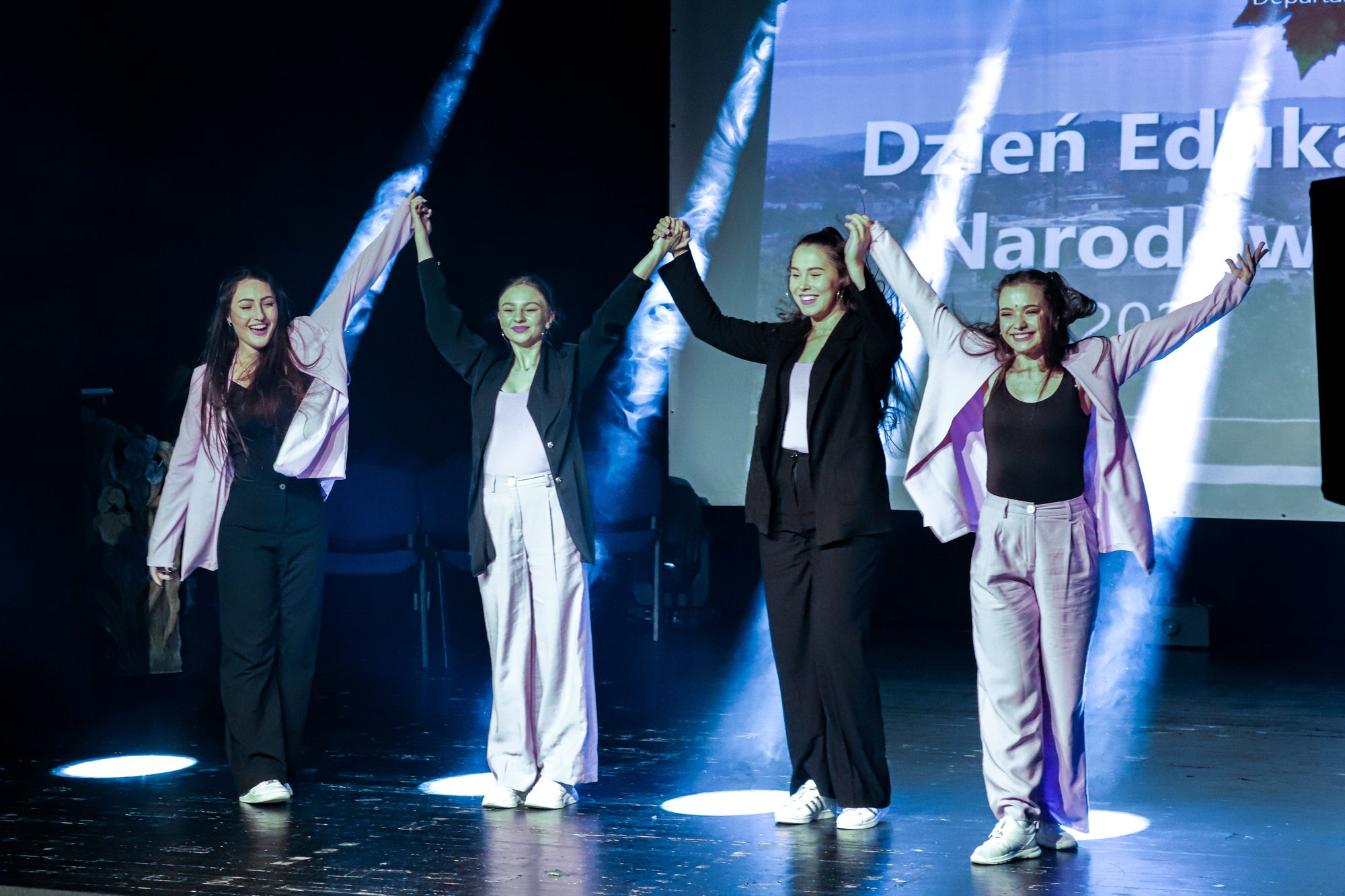 dzien-edukacji-w-jeleniej-gorze-100363