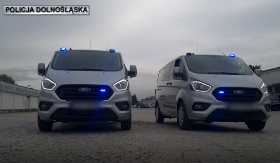 radiowozy-dla-policji-100476