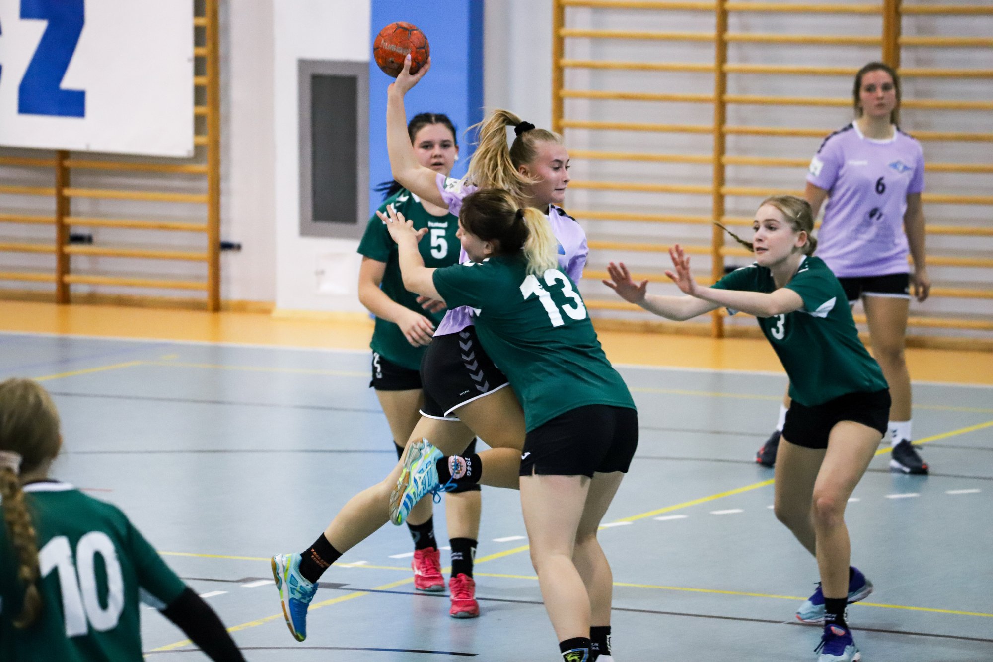 skromna-wygrana-z-victoria-100510