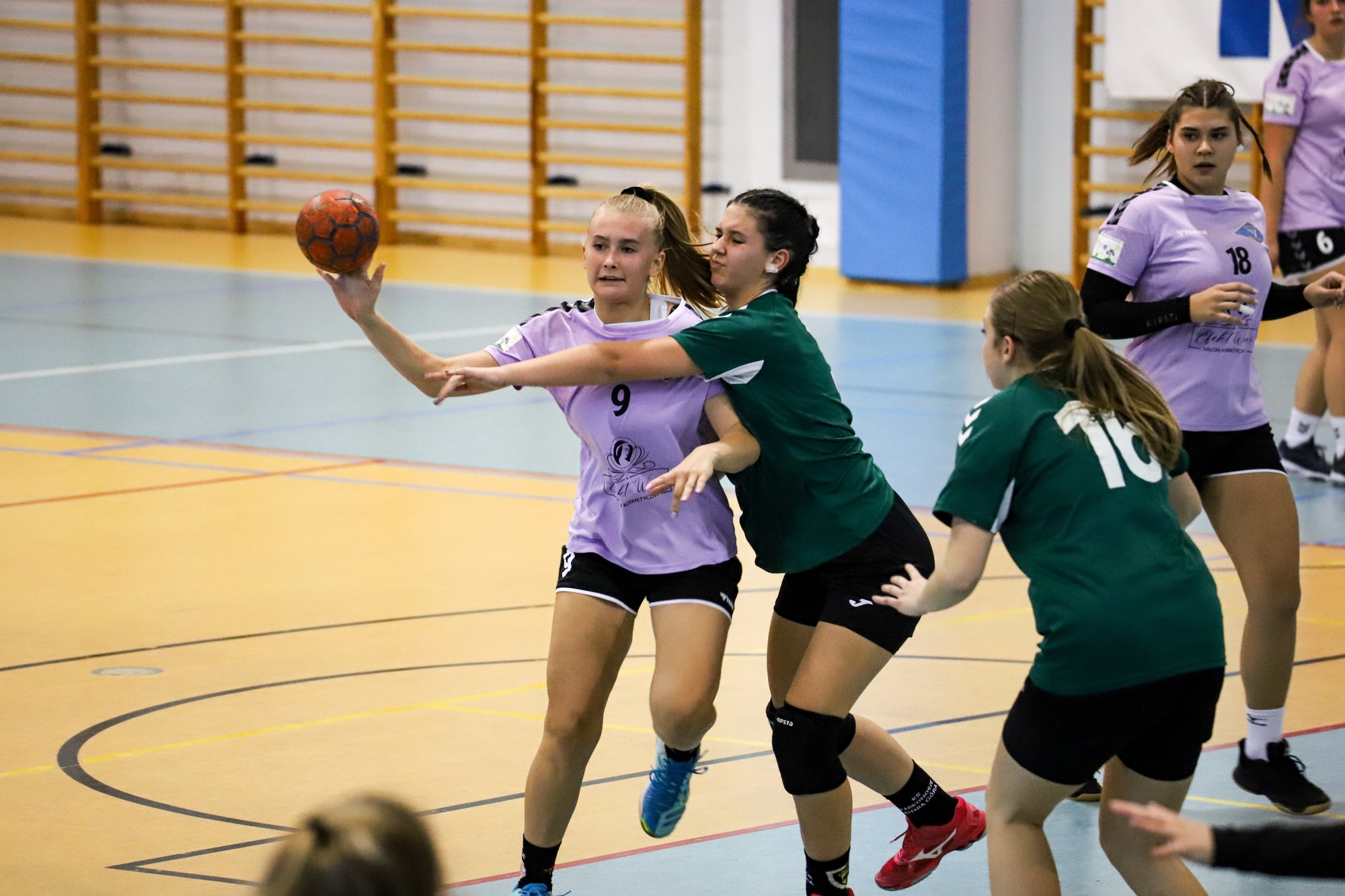 skromna-wygrana-z-victoria-100510