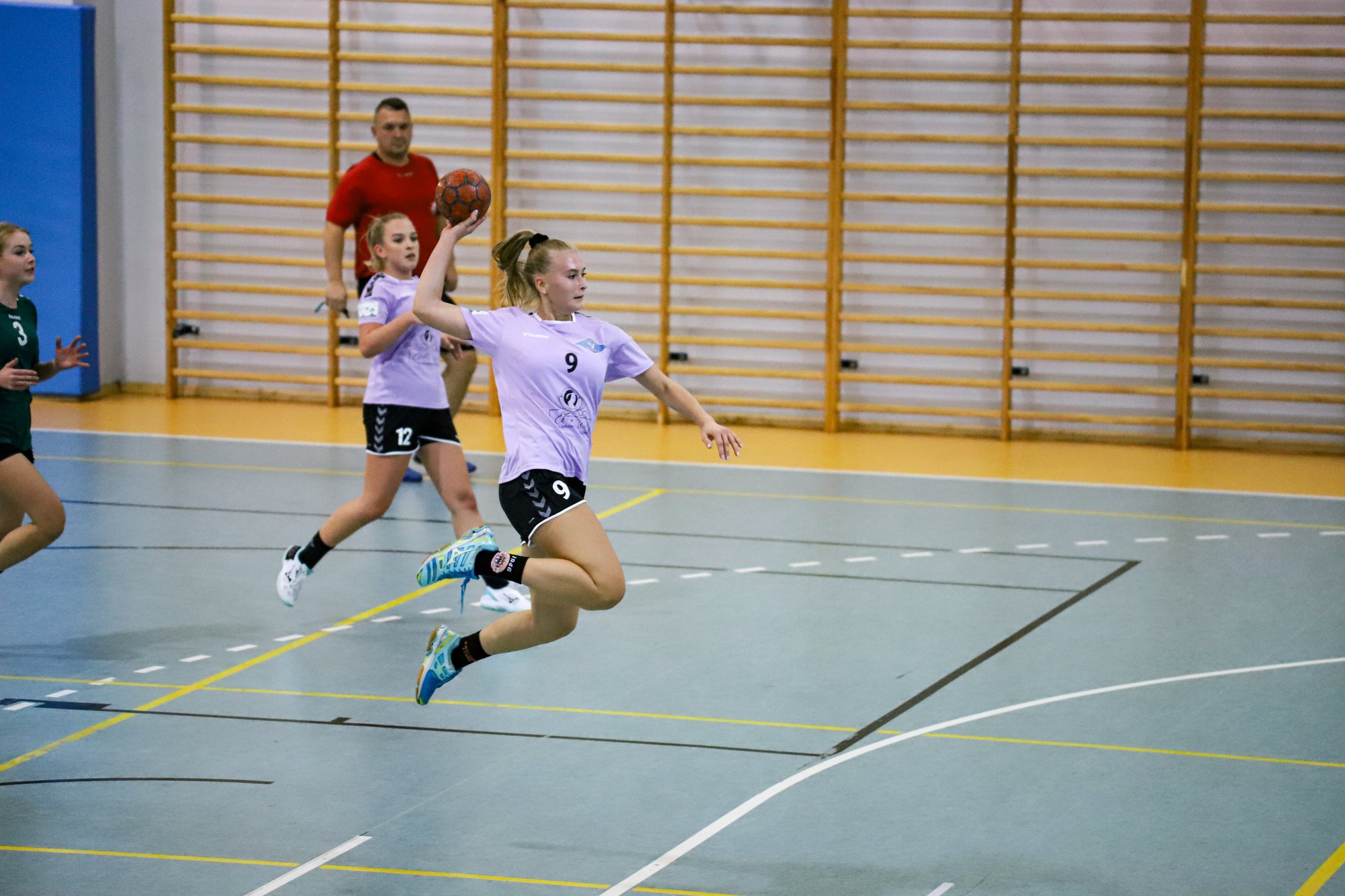 skromna-wygrana-z-victoria-100510