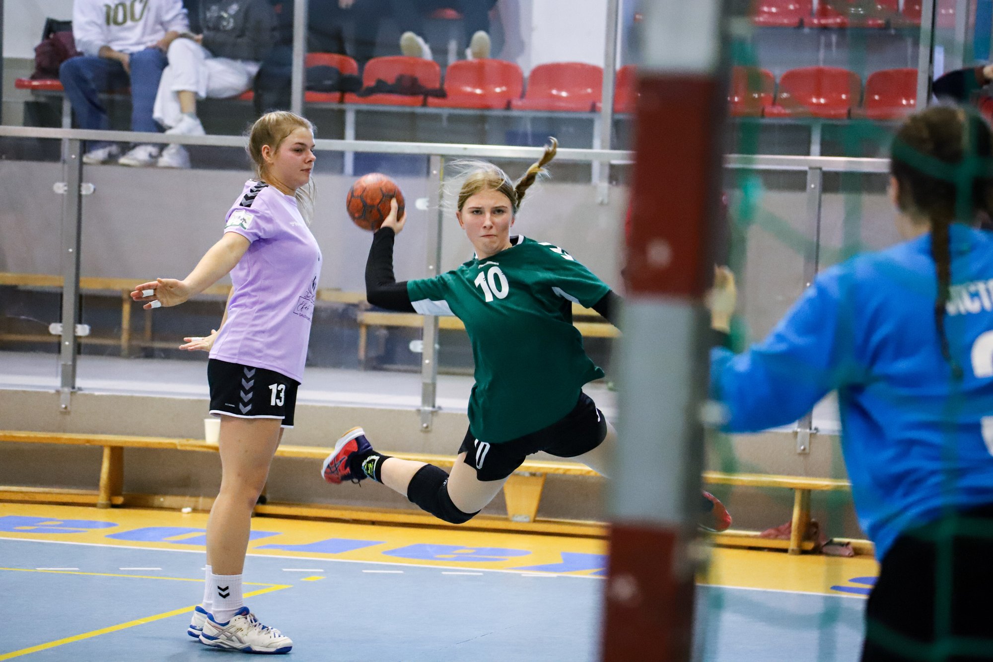 skromna-wygrana-z-victoria-100510