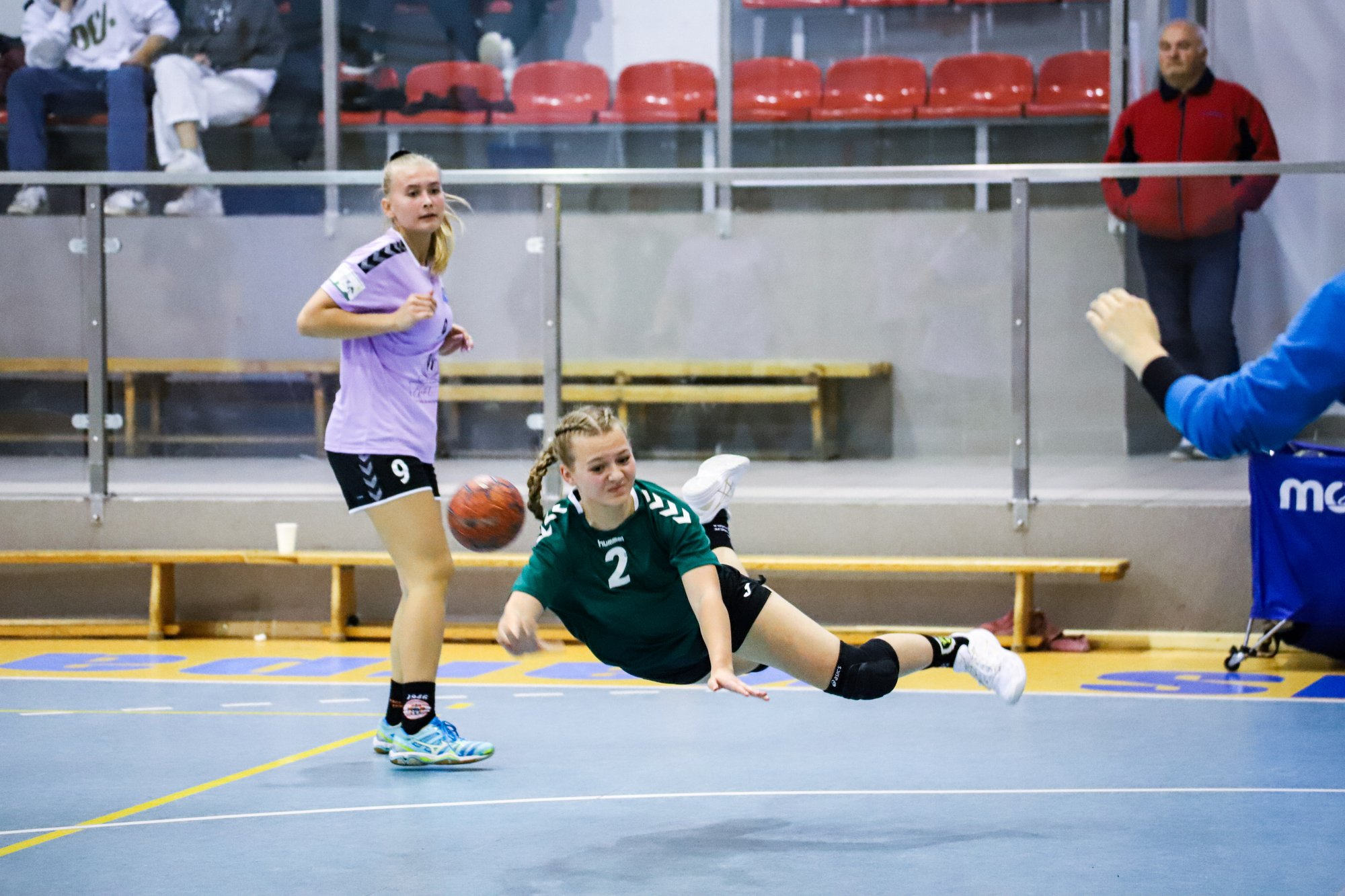 skromna-wygrana-z-victoria-100510