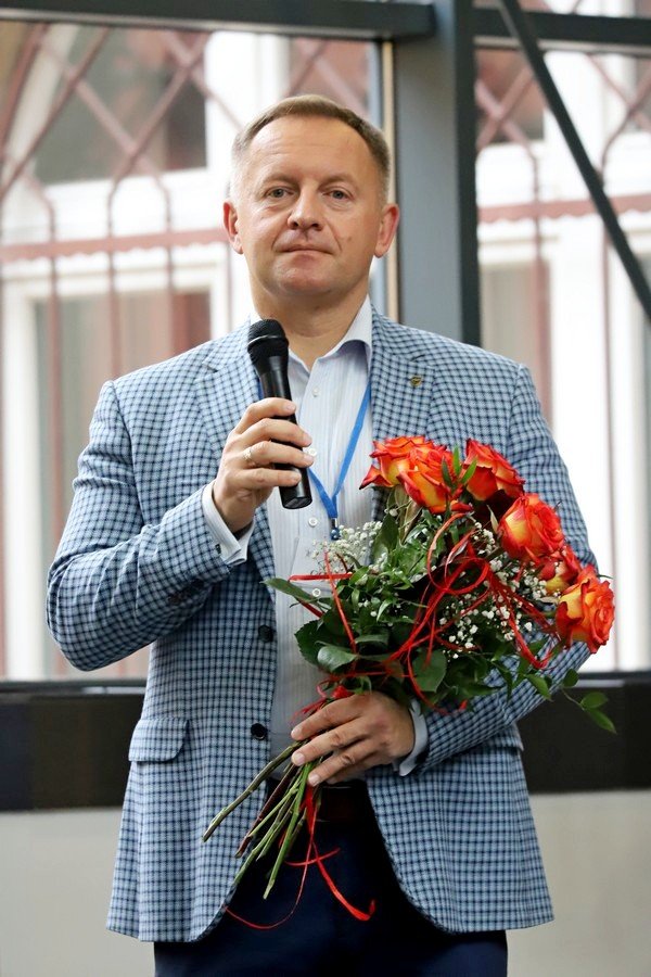 podsumowuja-projekt-dzieki-ktoremu-powstao-laboratorium-szka-100556