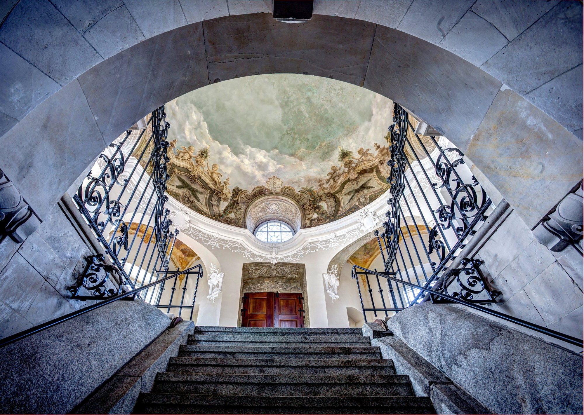 ksiaz-zapomniane-groby-dzieci-rodu-hochbergow-100558