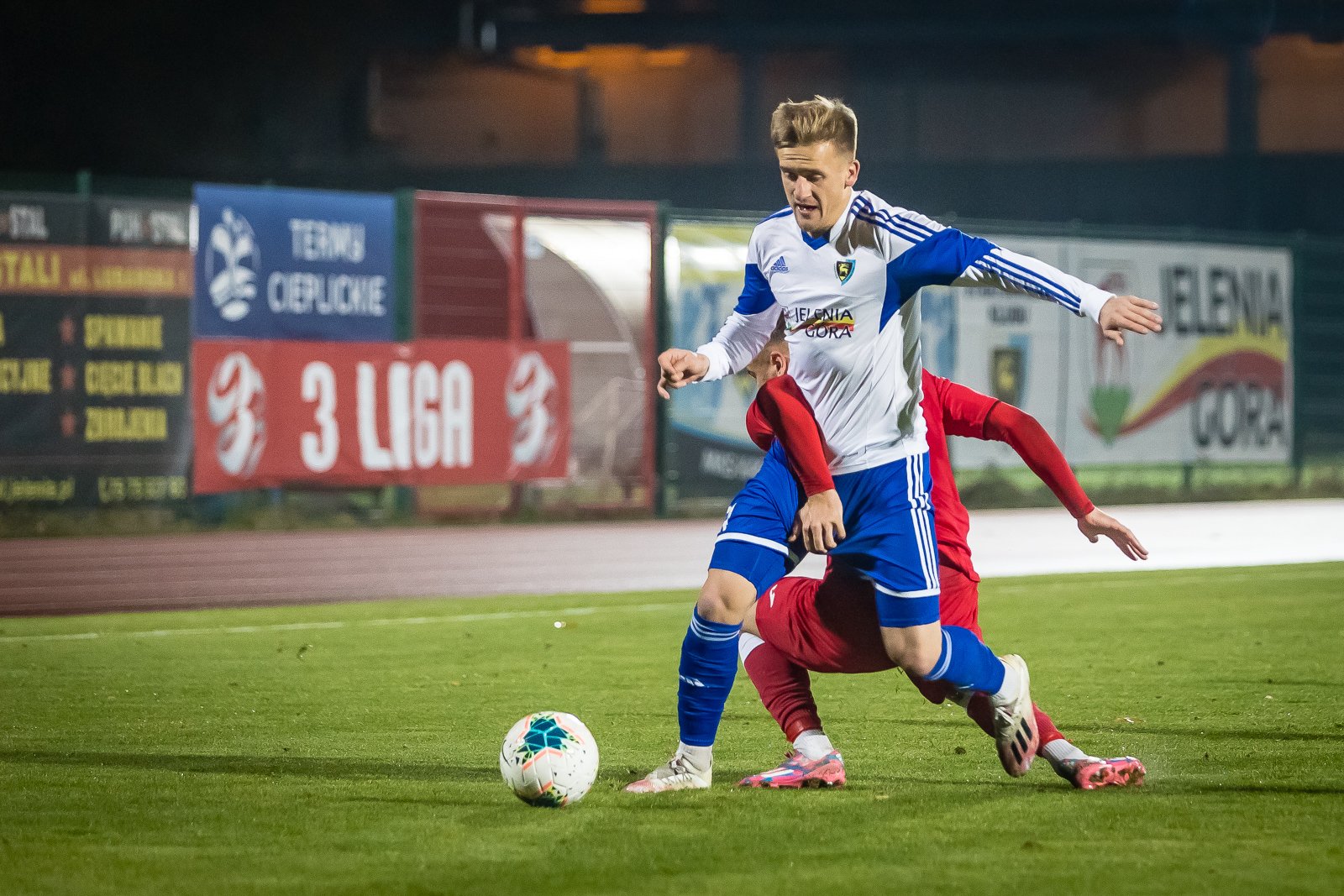 iii-liga-ucieka-100559