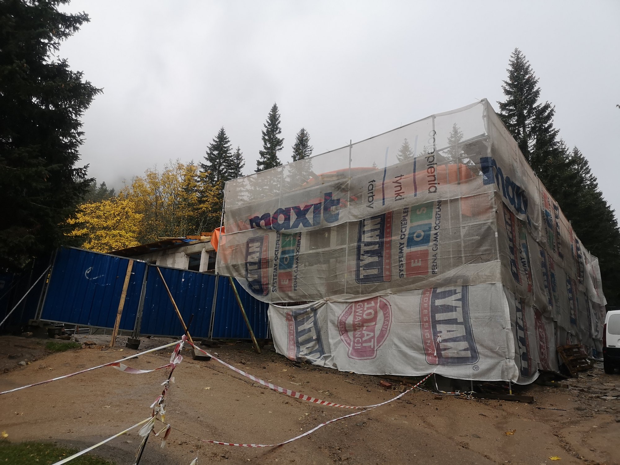 schronisko-nad-omniczka-w-remoncie-100623