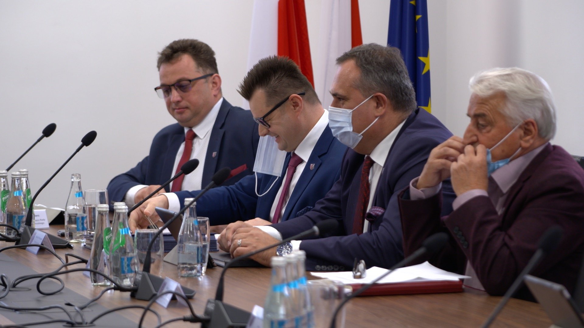 powiatowe-inwestycje-z-dofinansowaniem-z-polskiego-adu-100638