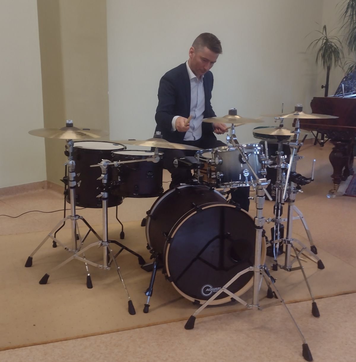 koncert-uczniow-i-nauczycieli-w-galerii-100670