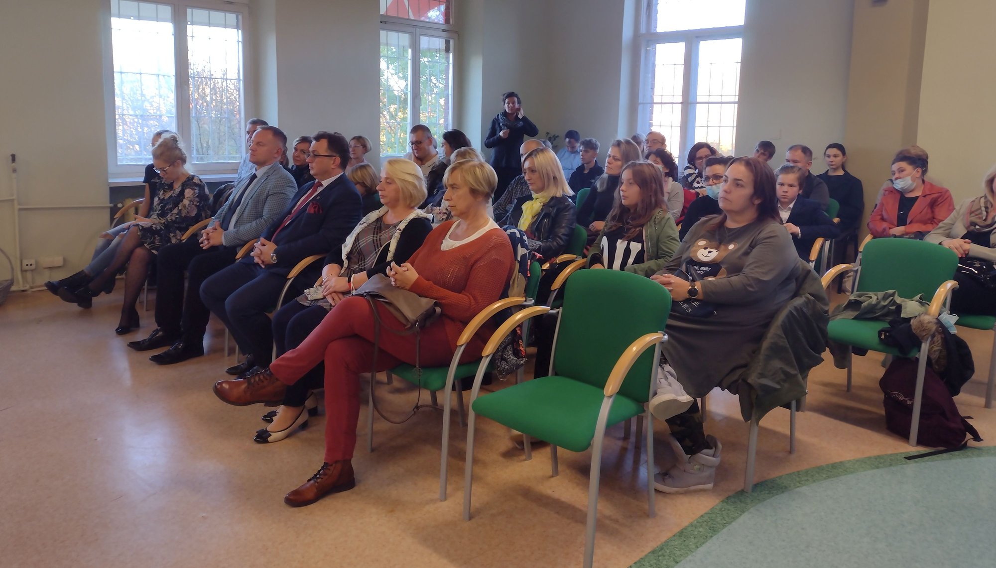 koncert-uczniow-i-nauczycieli-w-galerii-100670
