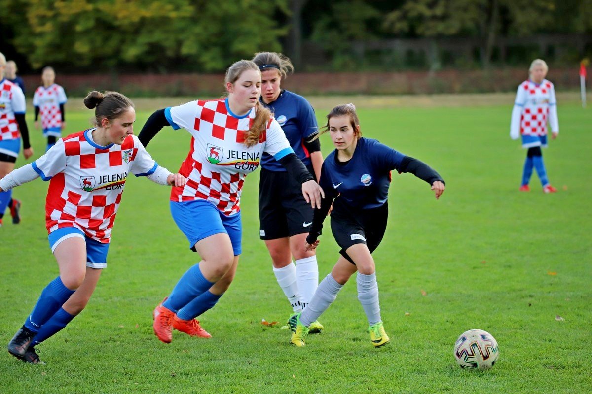 kolejne-porazki-na-koncie-100686