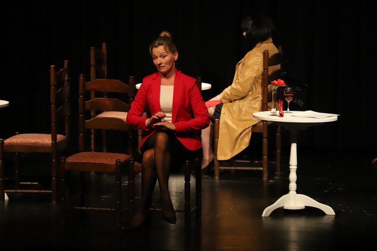 teatr-verbum-z-kolejna-premiera-100707