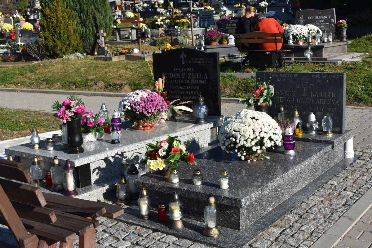 wszystkich-swietych-w-janowicach-wielkich-100754