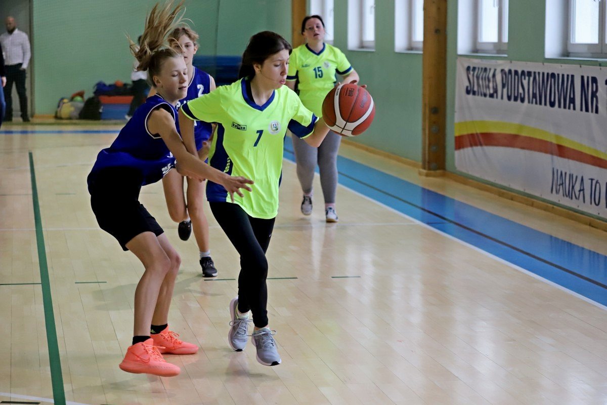 uczennice-sp-10-z-wysokimi-zwyciestwami-100882