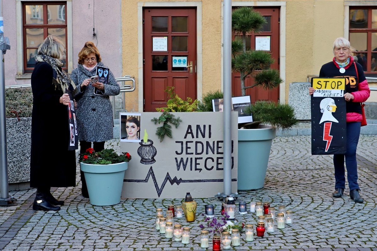 ani-jednej-wiecej-100895