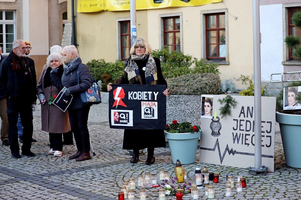 ani-jednej-wiecej-100895