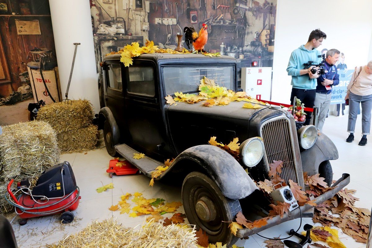 kawa-historii-w-muzeum-motoryzacji-100968