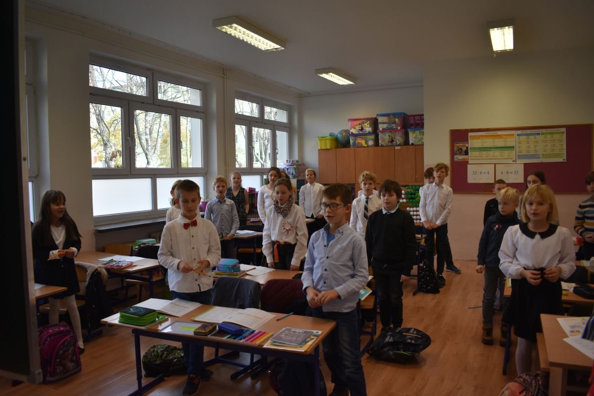 hymn-dla-niepodlegej-100983