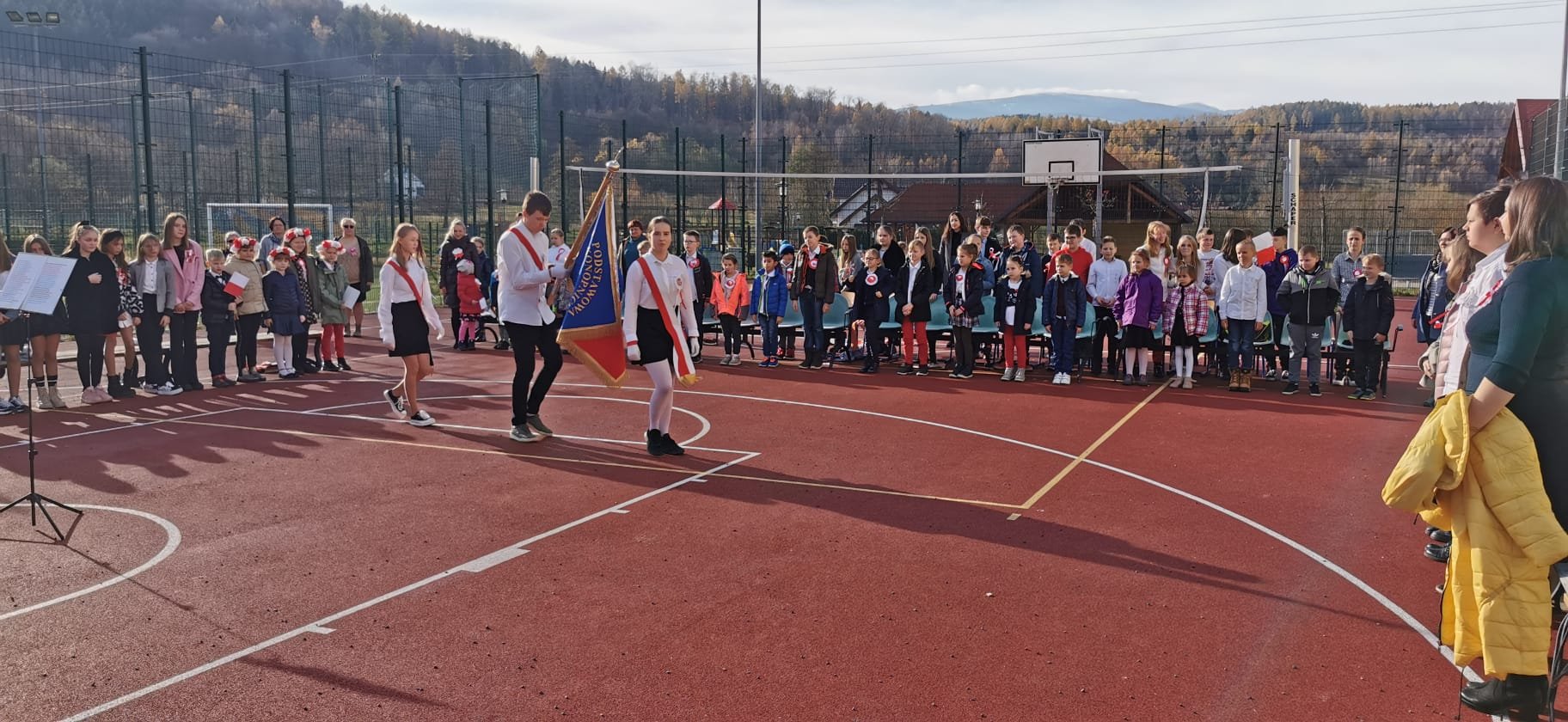 patriotycznie-w-szkole-podstawowej-w-sosnowce-101003
