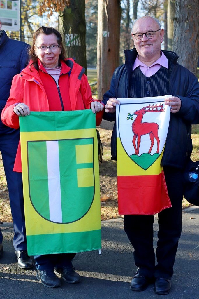 posadzili-drzewko-przyjazni-jelenia-gora-erftstadt-101031