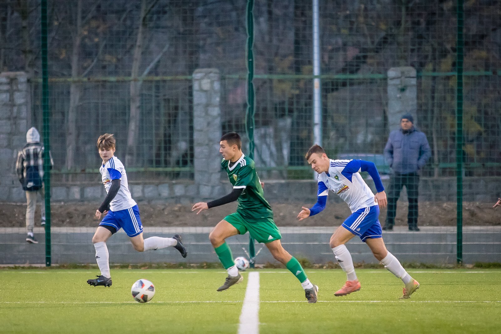 w-osabieniu-utrzymali-prowadzenie-i-wygrali-ze-slaskiem-101050