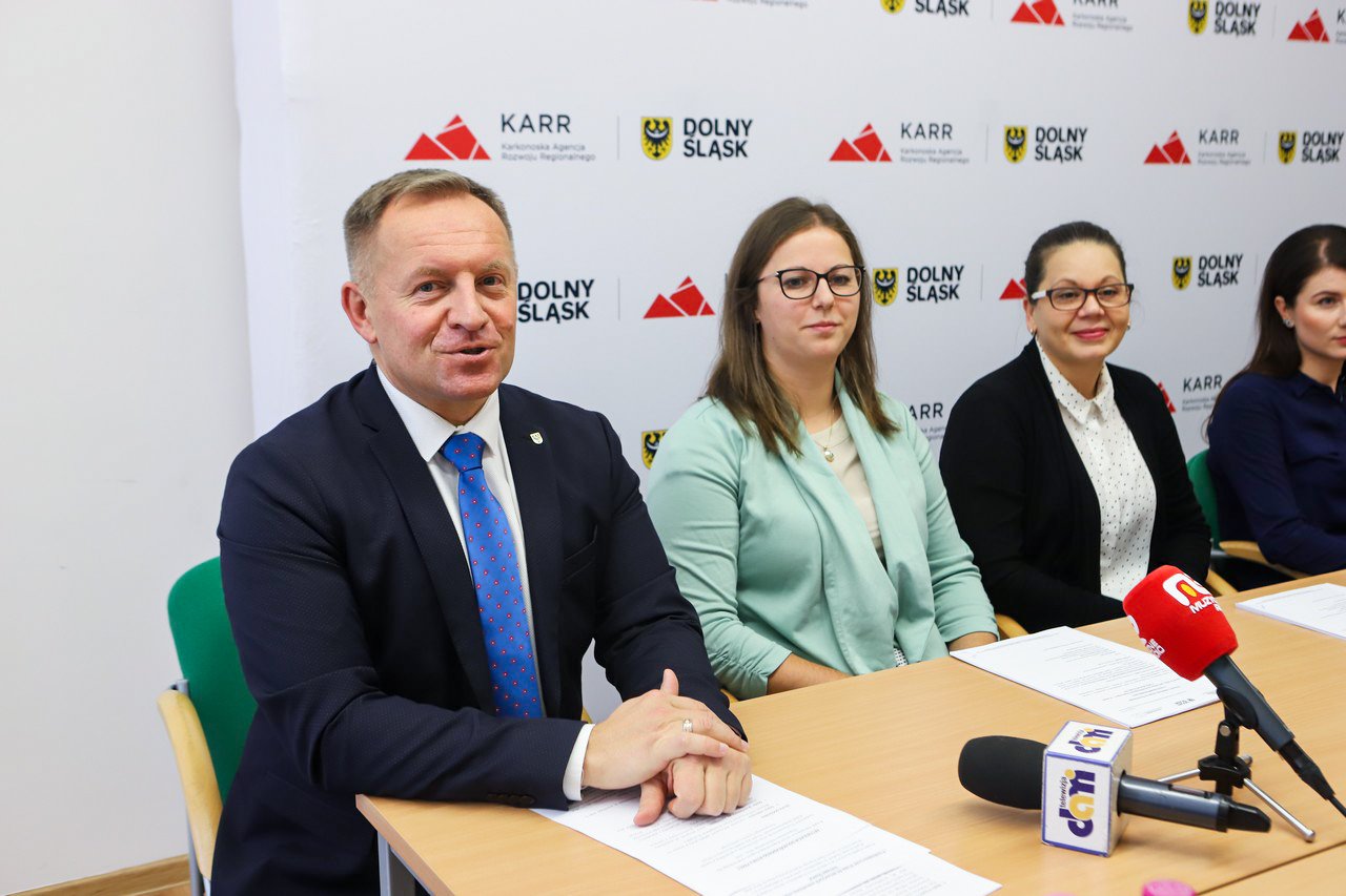 skorzystali-ze-wsparcia-karru-101161