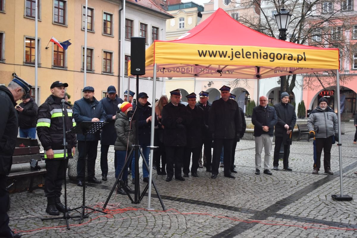 nowy-woz-dla-osp-sobieszow-101192