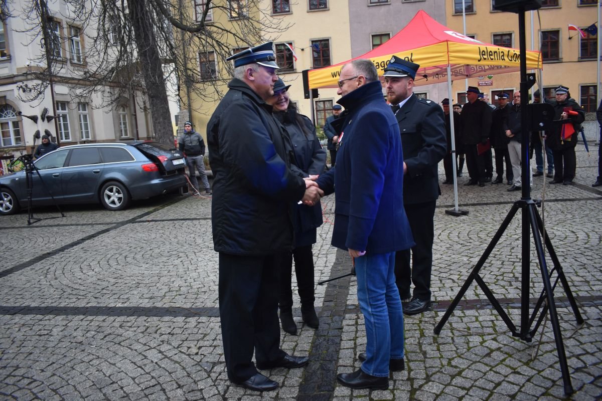 nowy-woz-dla-osp-sobieszow-101192