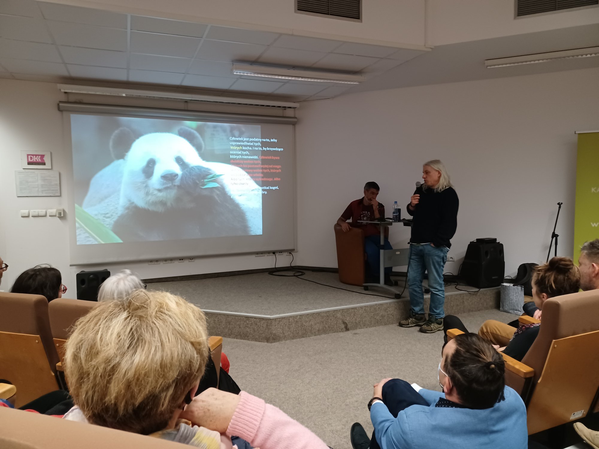 spotkanie-w-ksiaznicy-z-grzegorzem-kapla-101237