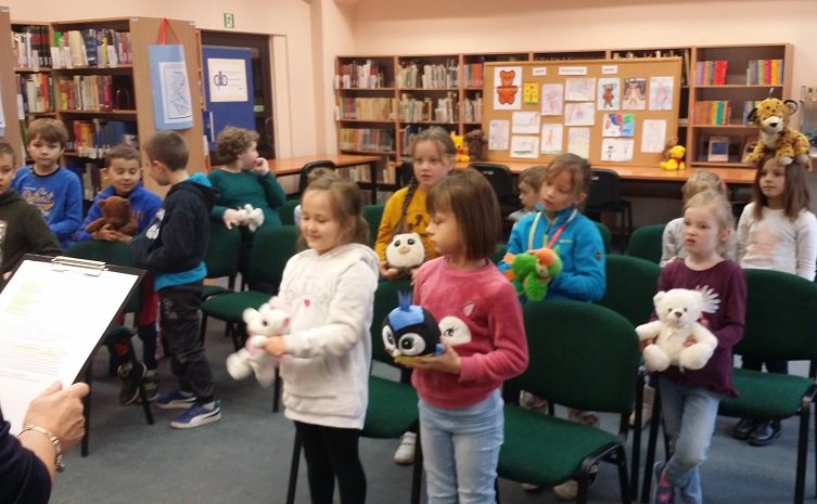dzien-pluszowego-misia-w-bibliotece-pedagogicznej-101298