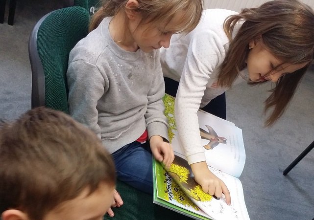 dzien-pluszowego-misia-w-bibliotece-pedagogicznej-101298