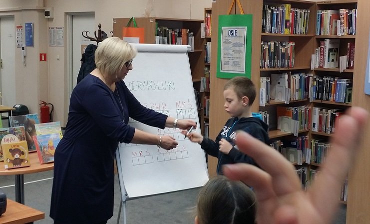 dzien-pluszowego-misia-w-bibliotece-pedagogicznej-101298