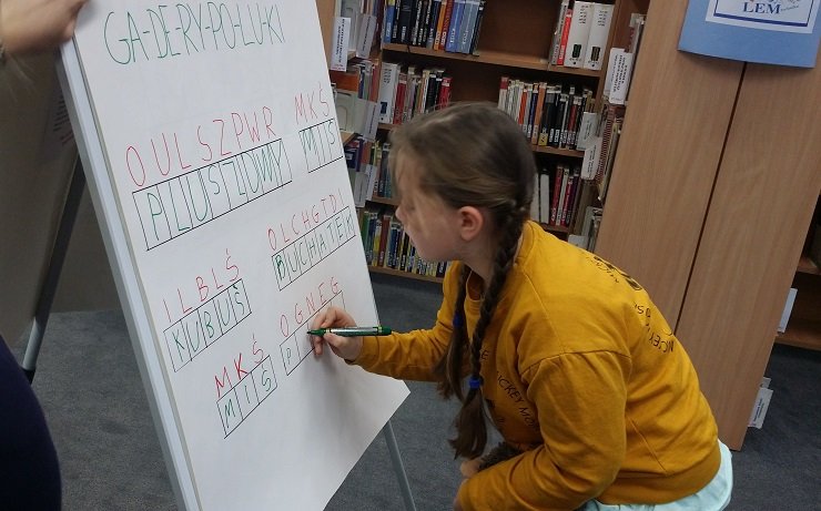 dzien-pluszowego-misia-w-bibliotece-pedagogicznej-101298
