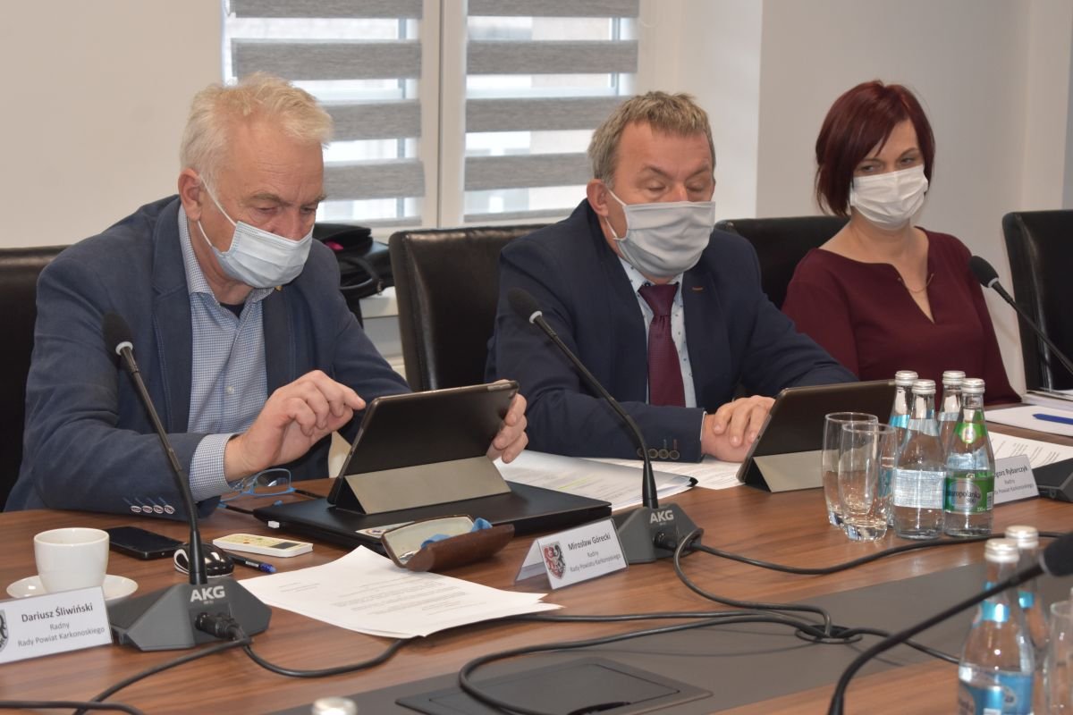 burza-woko-uchway-o-sytuacji-na-granicy-101323