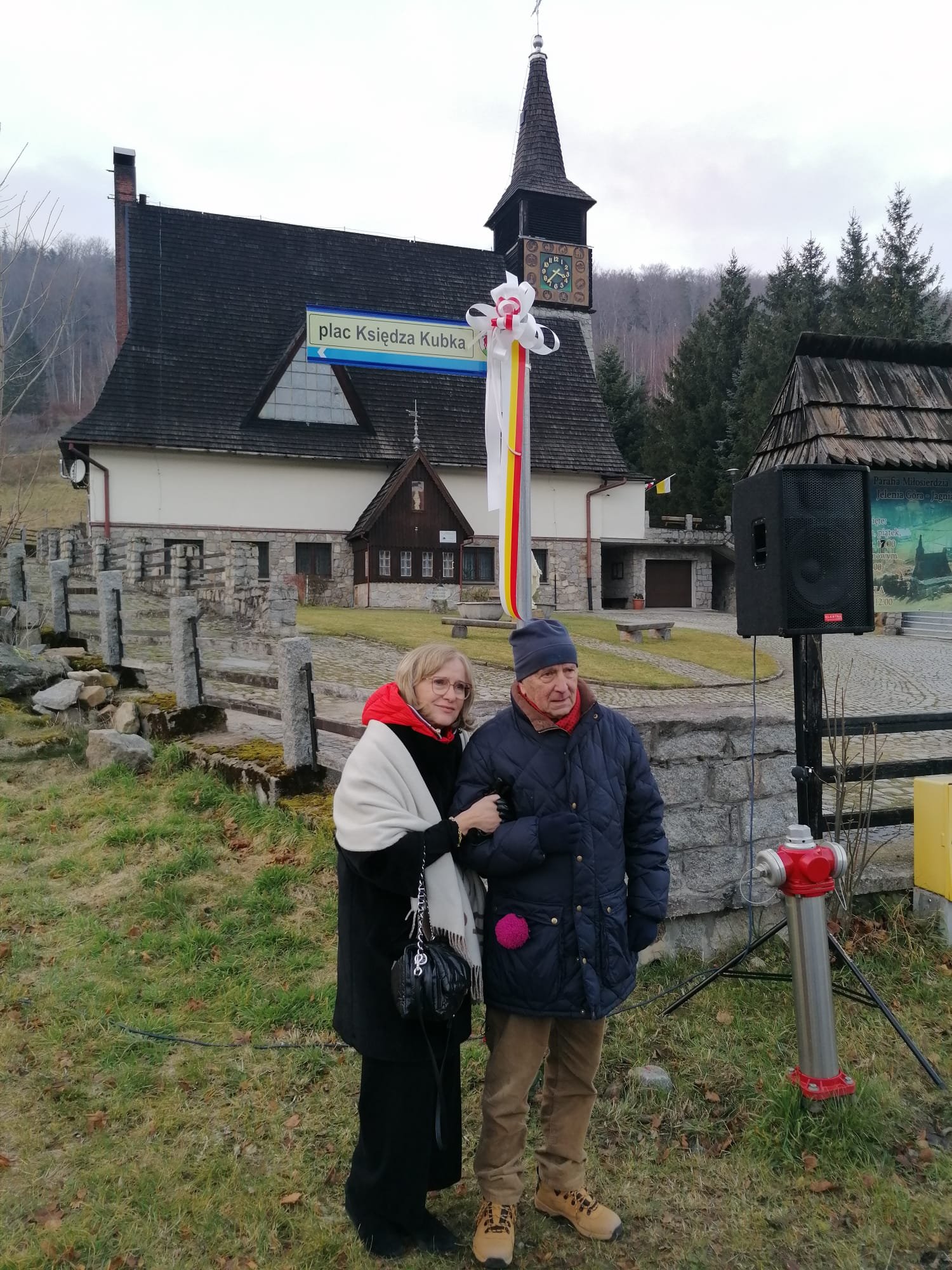 ksiadz-kubek-patronem-placu-przy-kosciele-101325