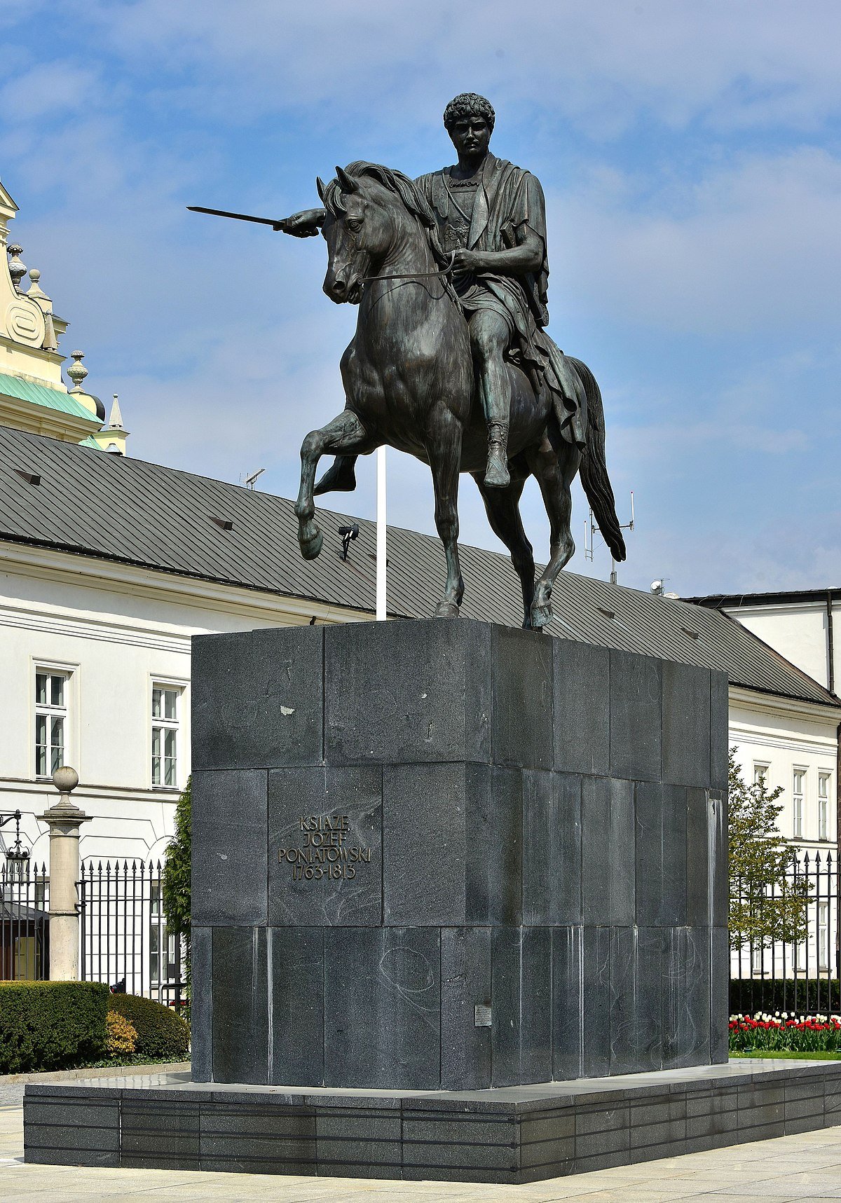 Pomnik księcia Józefa Poniatowskiego w Warszawie/fot. Wikipedia