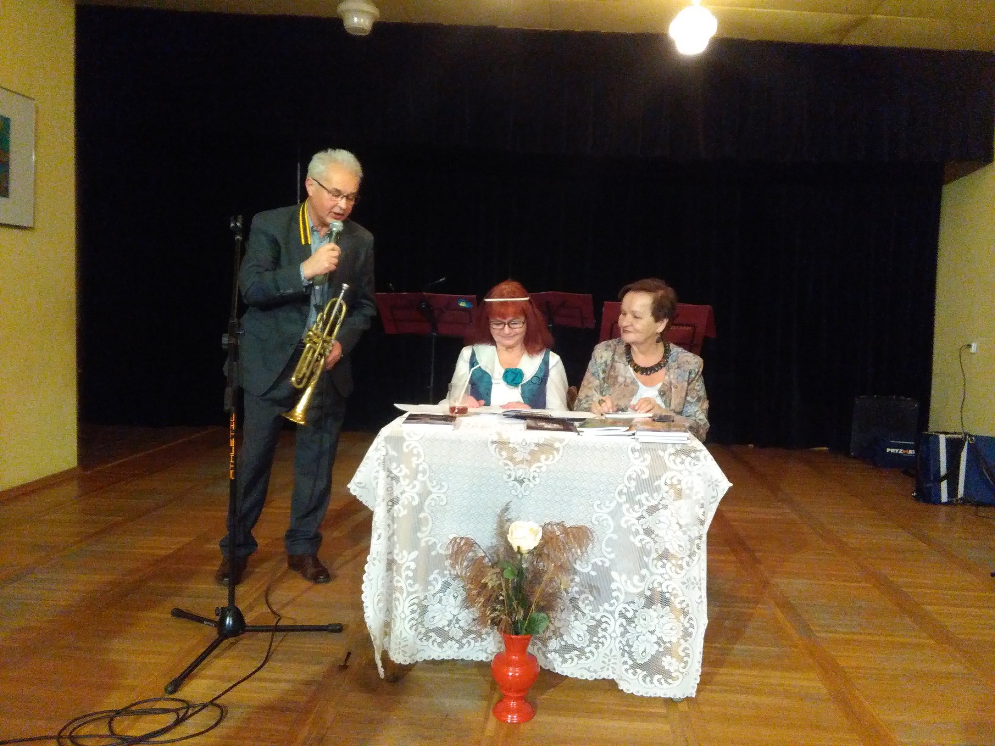 ars-poetica-wierszem-i-spiewem-urszuli-musielak-101486