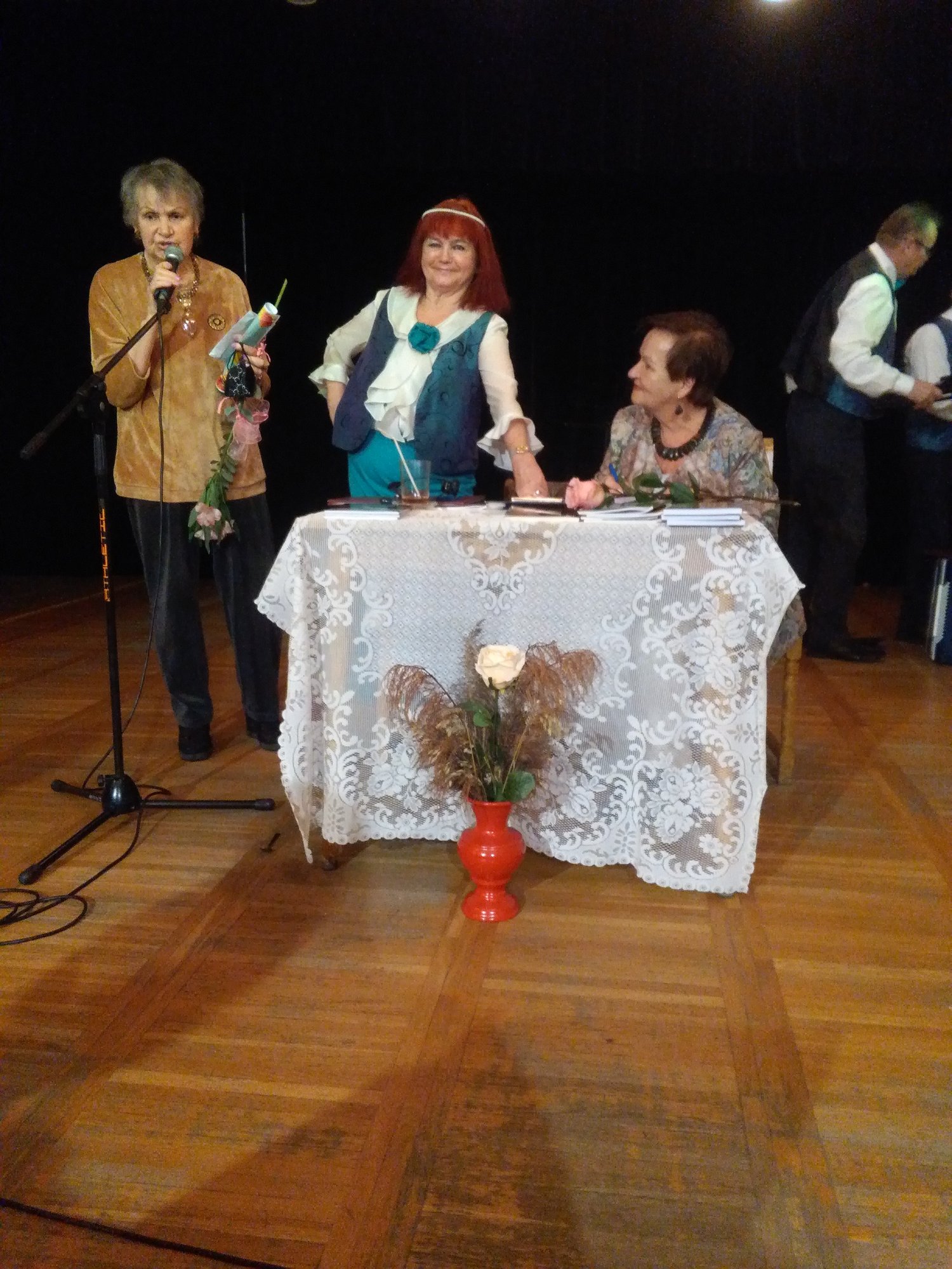 ars-poetica-wierszem-i-spiewem-urszuli-musielak-101486