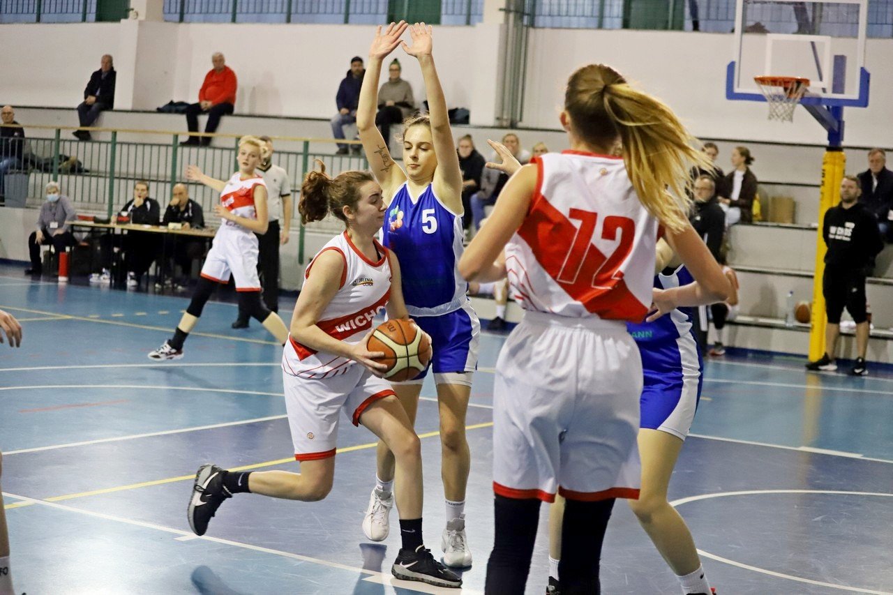 wichos-u19-musia-uznac-wyzszosc-rywalek-101512