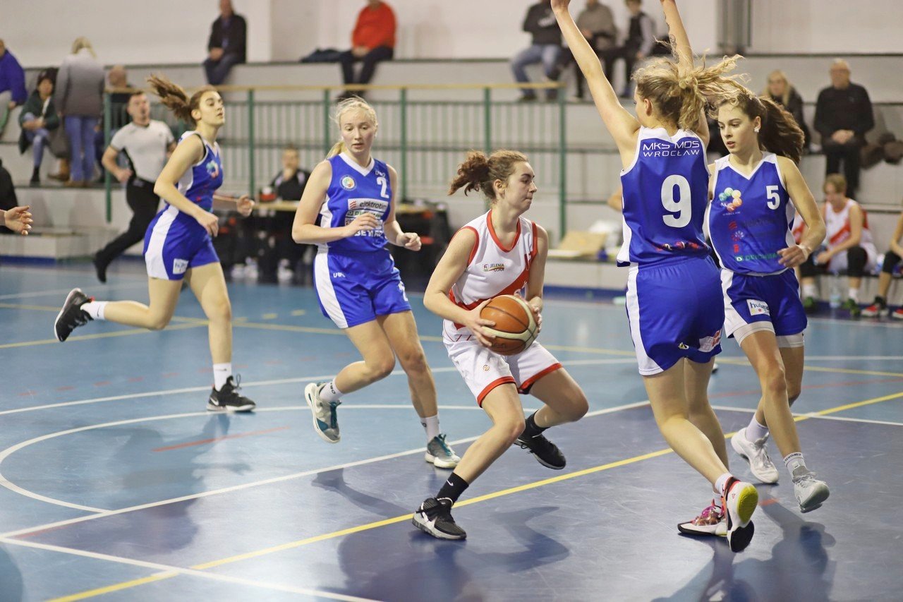 wichos-u19-musia-uznac-wyzszosc-rywalek-101512