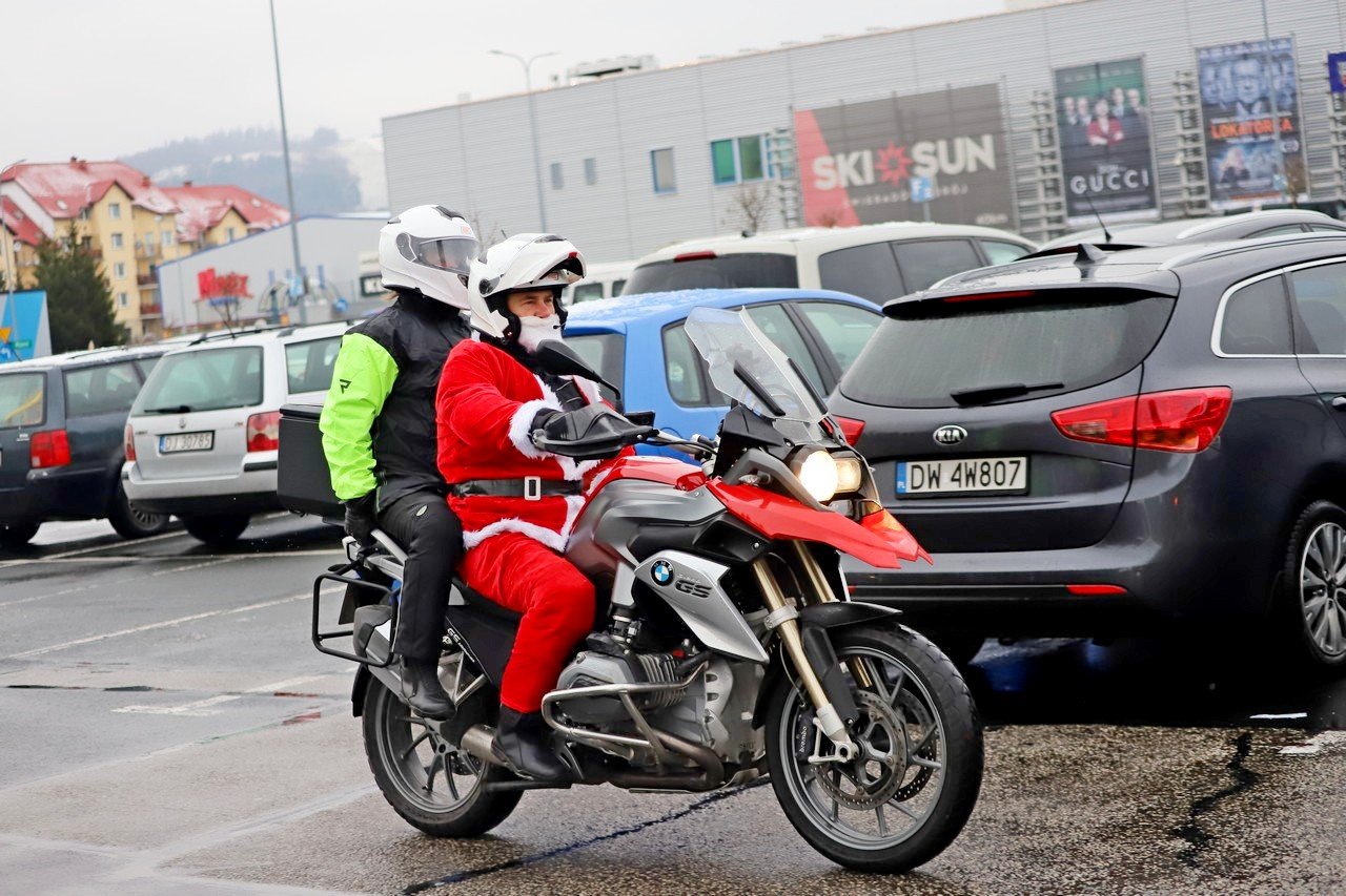 mikoaje-na-motocyklach-ku-uciesze-dzieci-101613