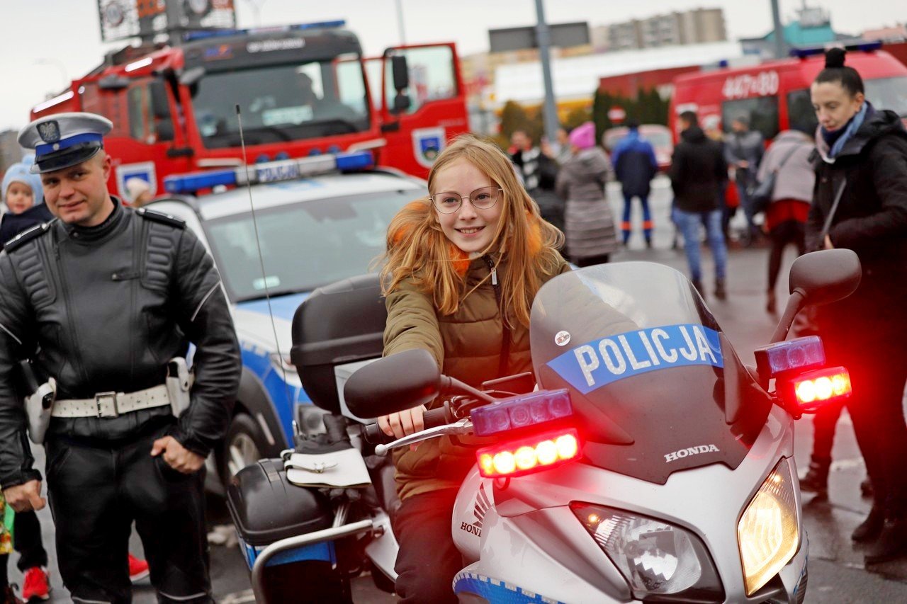 mikoaje-na-motocyklach-ku-uciesze-dzieci-101613