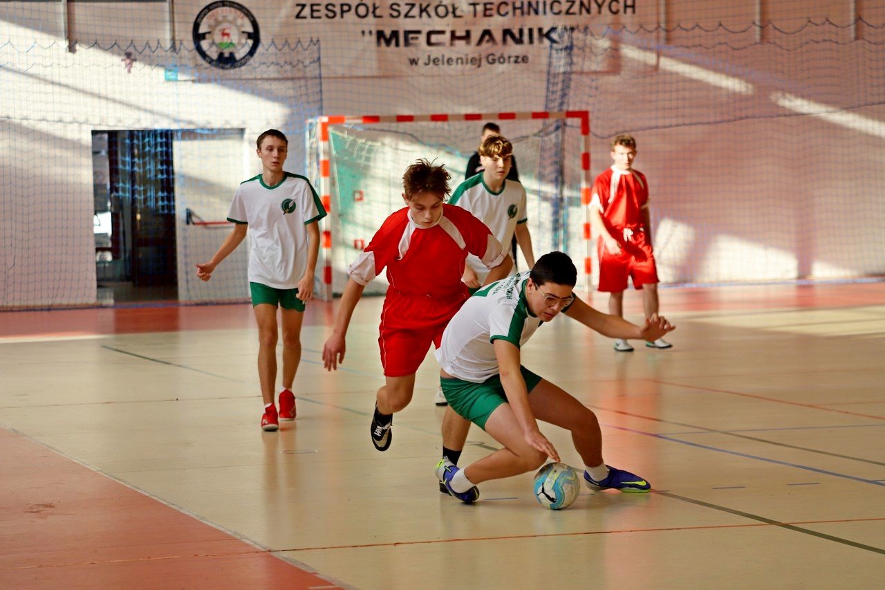 licealiada-w-futsalu-dla-zsoit-101686