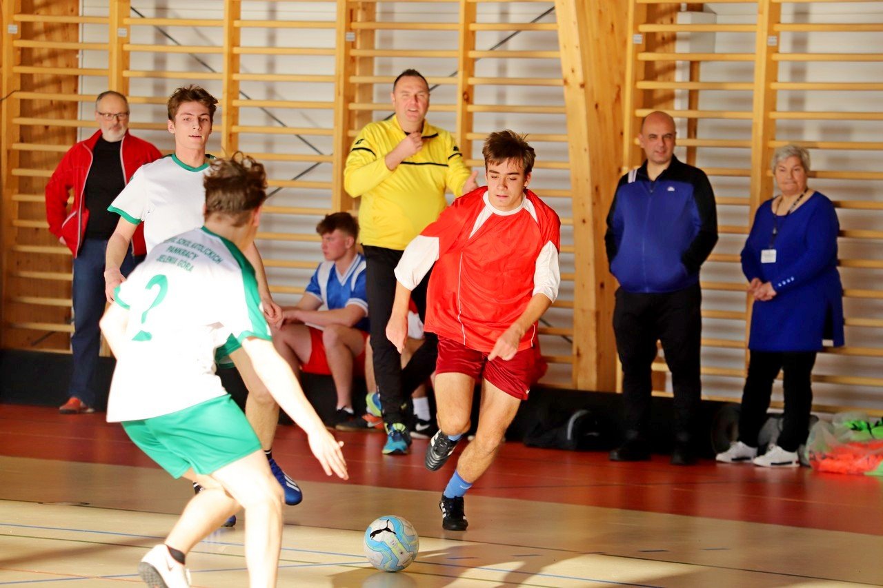 licealiada-w-futsalu-dla-zsoit-101686