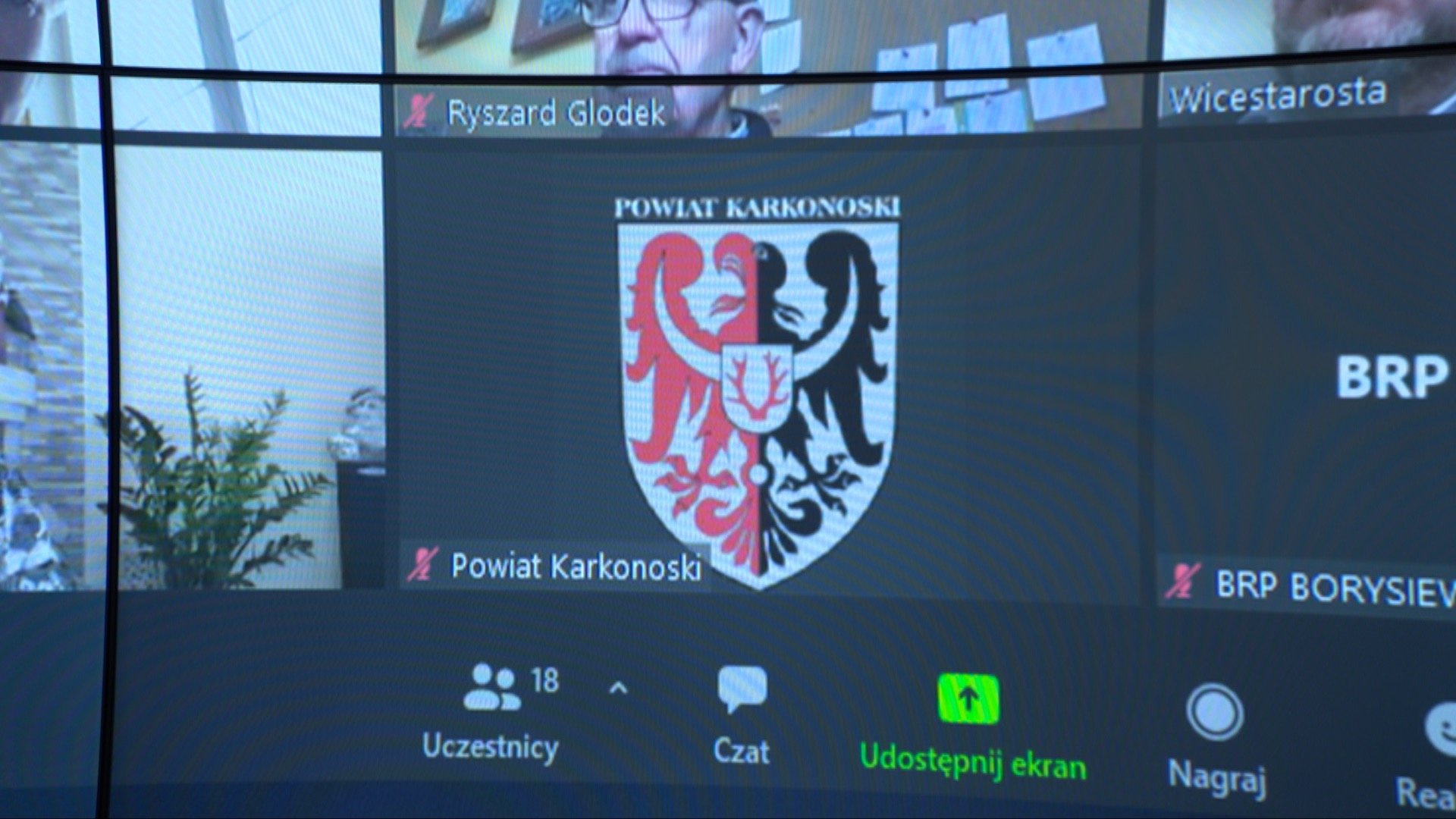 zwoano-nadzwyczajna-sesje-w-powiecie-101731
