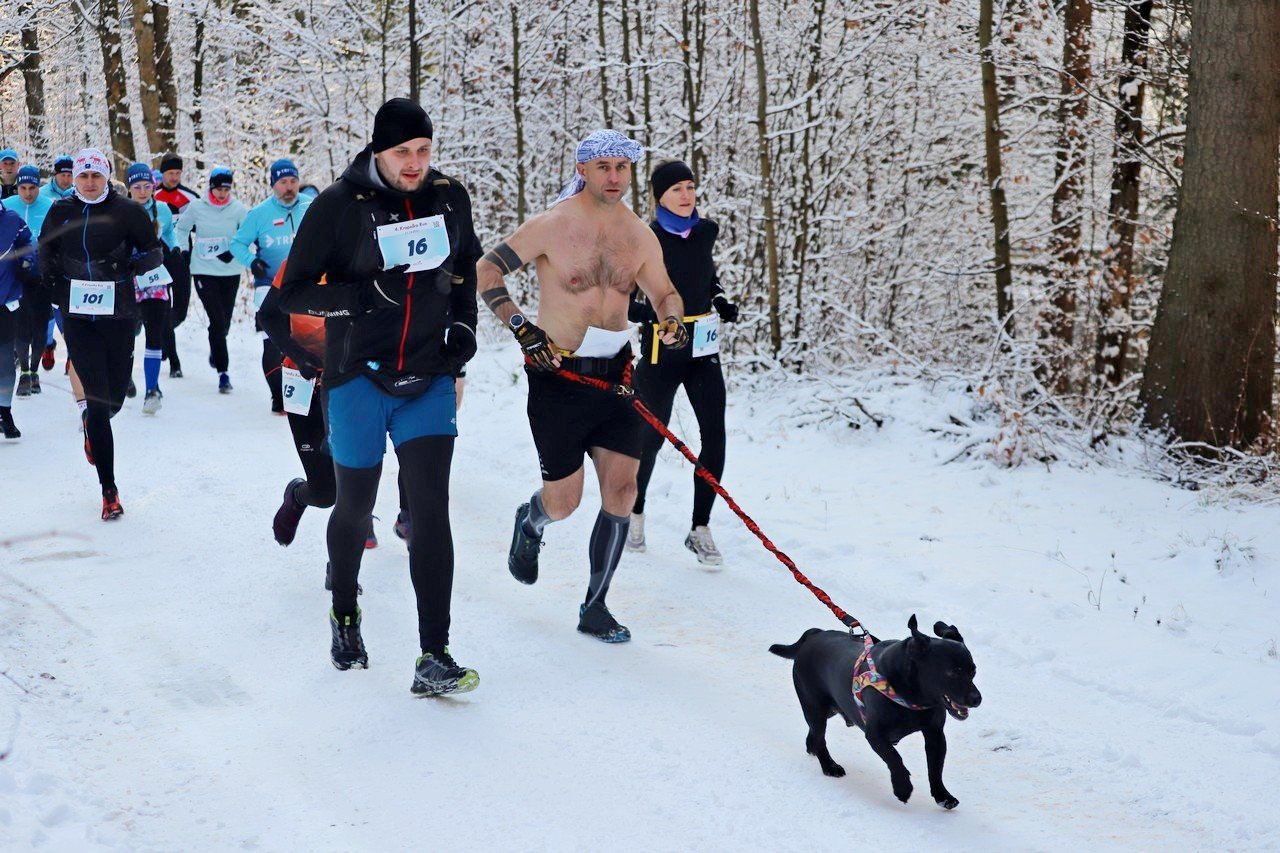 kropelka-run-w-pieknej-zimowej-scenerii-101752