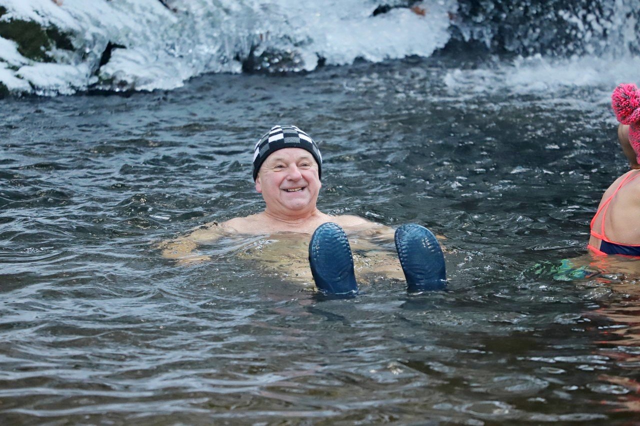 kropelka-run-w-pieknej-zimowej-scenerii-101752