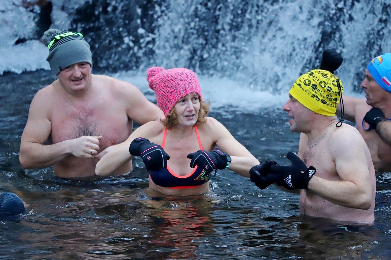 kropelka-run-w-pieknej-zimowej-scenerii-101752
